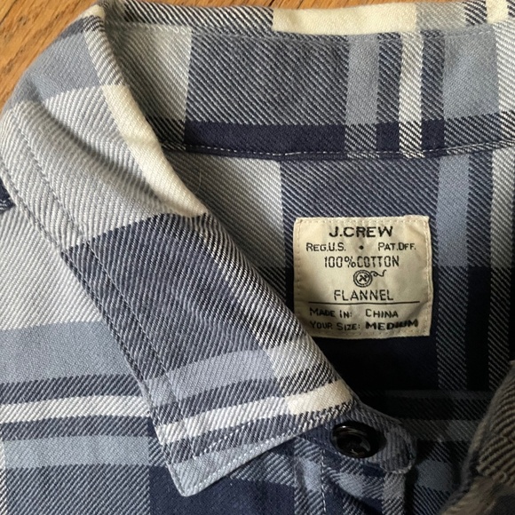 J. Crew Men’s Sz M Blue Plaid Flannel Shirt - Picture 3 of 4